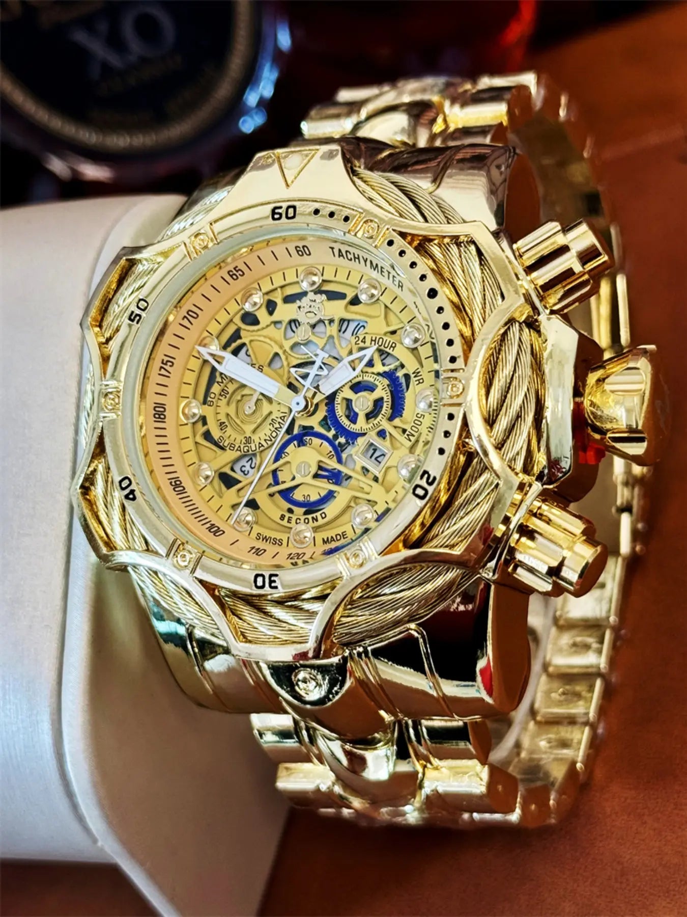 Luxury Men'S Watch High-End Casual Fashion High Quality Quartz Wristwatch, Golden Alloy Case, round Analog Dial, Analog Quartz Movement, Buckle Closure, Perfect Gift Box Included, Quartz Watches