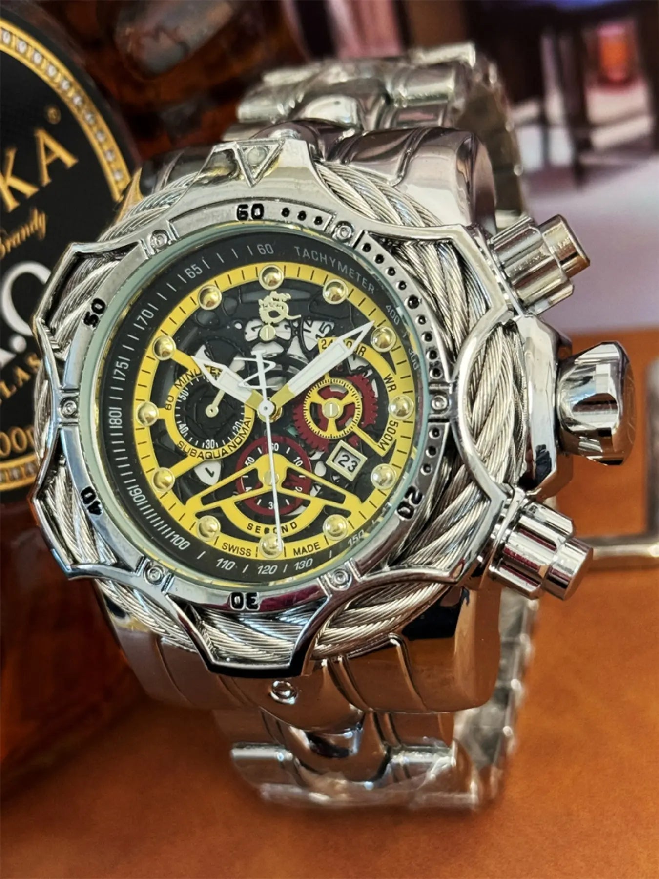 Luxury Men'S Watch High-End Casual Fashion High Quality Quartz Wristwatch, Golden Alloy Case, round Analog Dial, Analog Quartz Movement, Buckle Closure, Perfect Gift Box Included, Quartz Watches