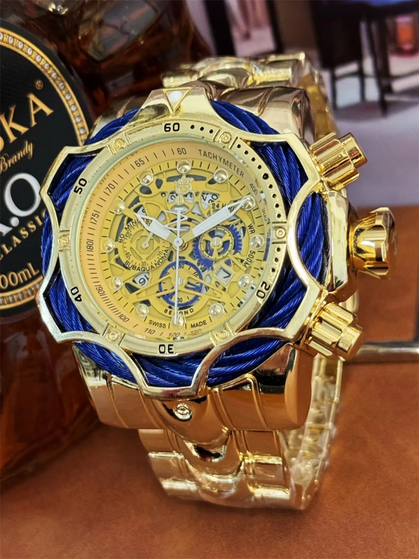 Luxury Men'S Watch High-End Casual Fashion High Quality Quartz Wristwatch, Golden Alloy Case, round Analog Dial, Analog Quartz Movement, Buckle Closure, Perfect Gift Box Included, Quartz Watches